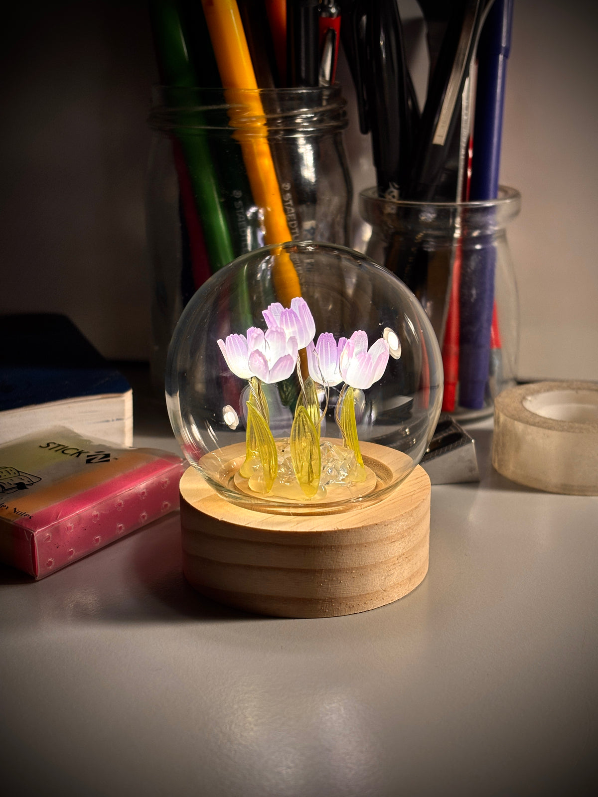 LUMO Tulip Glow Dome – Handcrafted Floral Light Sculpture